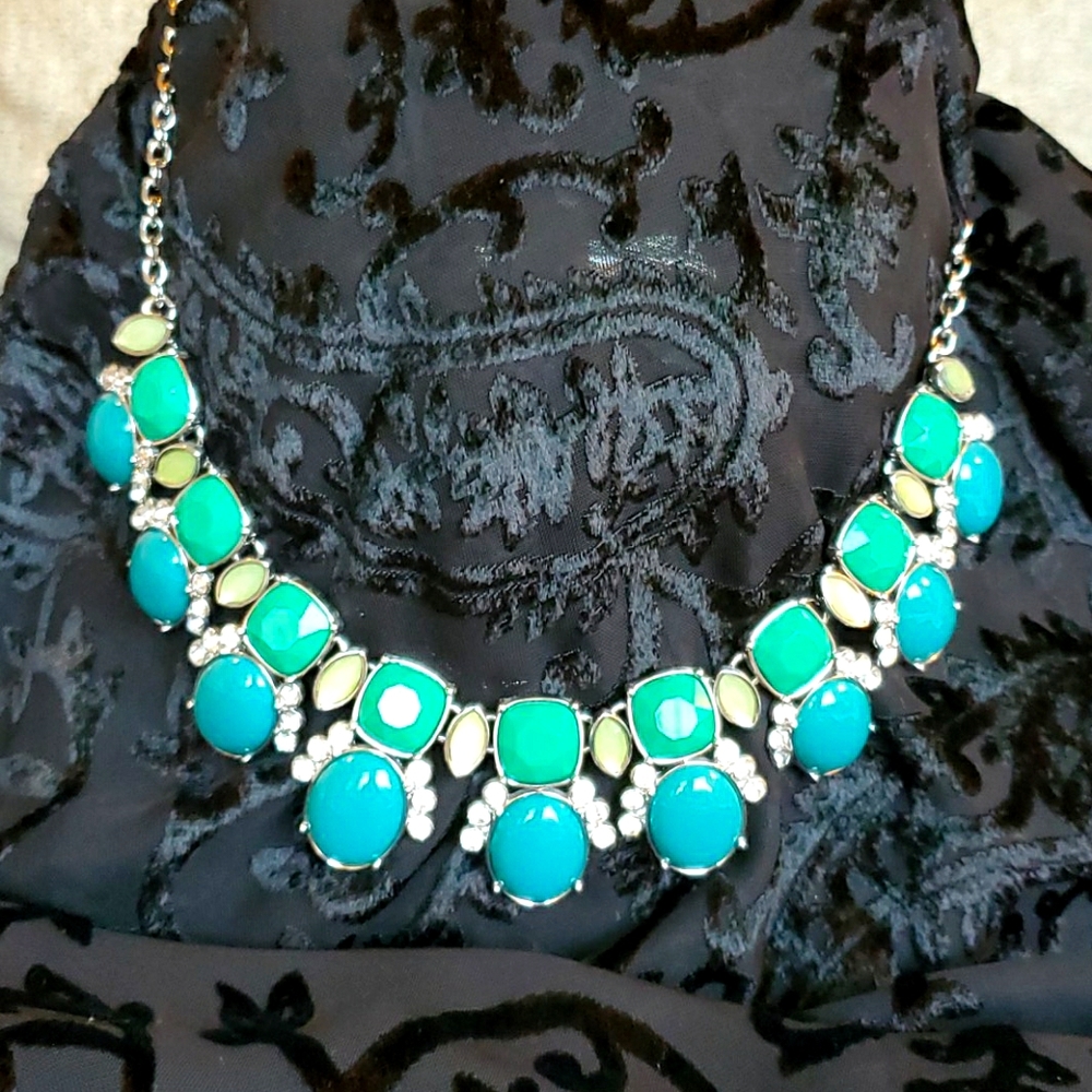 Lia Sophia statement necklace
